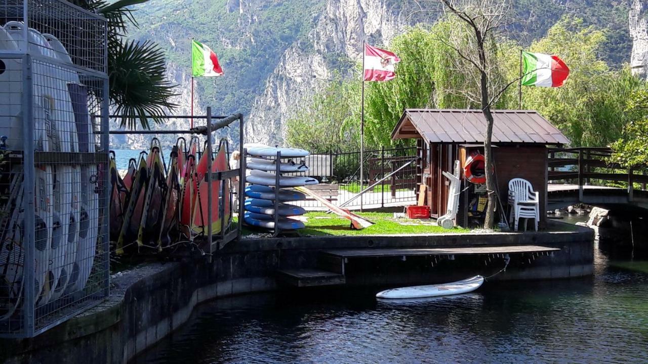Garda Blu Apartment Riva del Garda Eksteriør billede