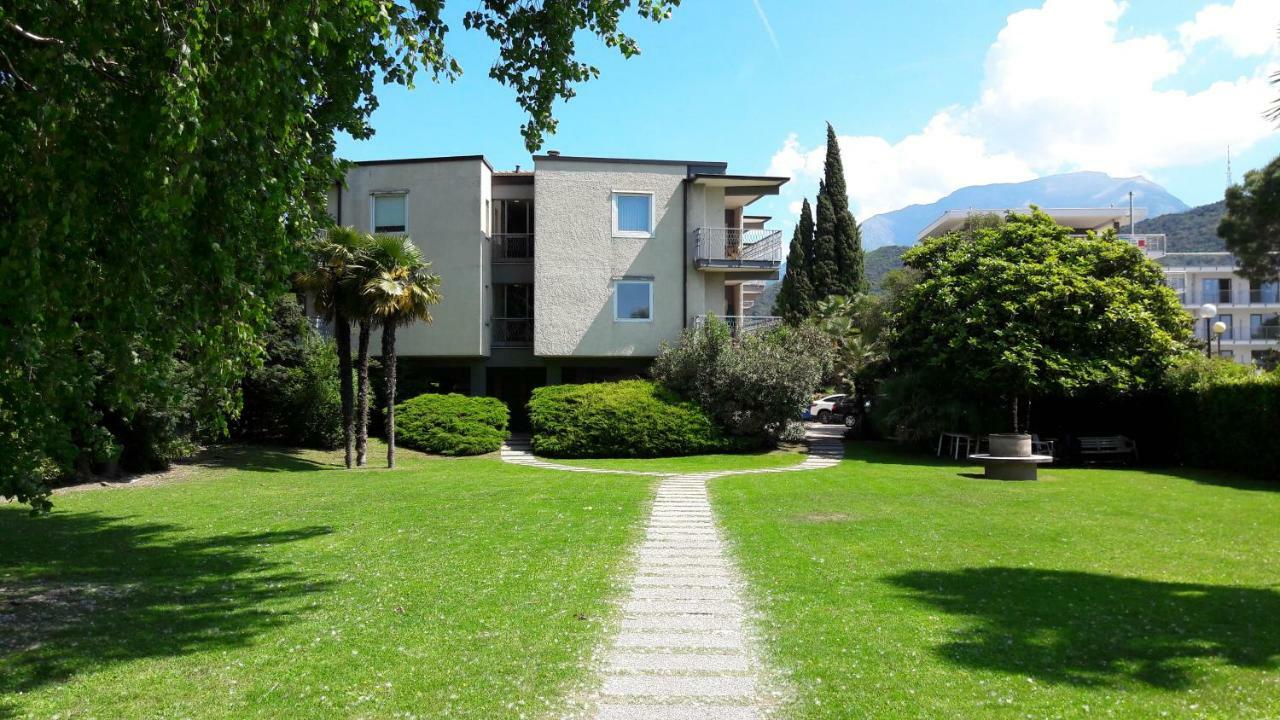 Garda Blu Apartment Riva del Garda Eksteriør billede