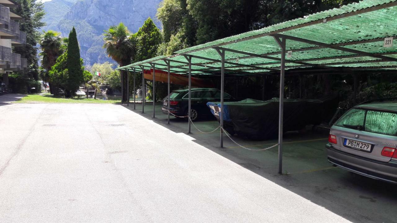 Garda Blu Apartment Riva del Garda Eksteriør billede