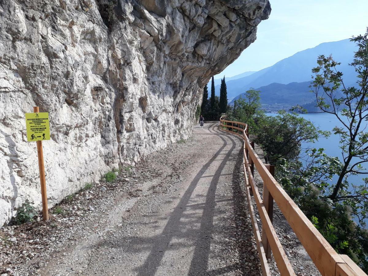 Garda Blu Apartment Riva del Garda Eksteriør billede