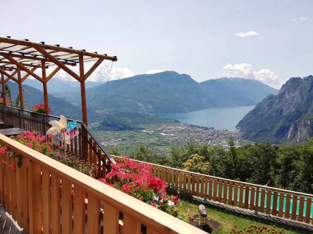 Garda Blu Apartment Riva del Garda Eksteriør billede